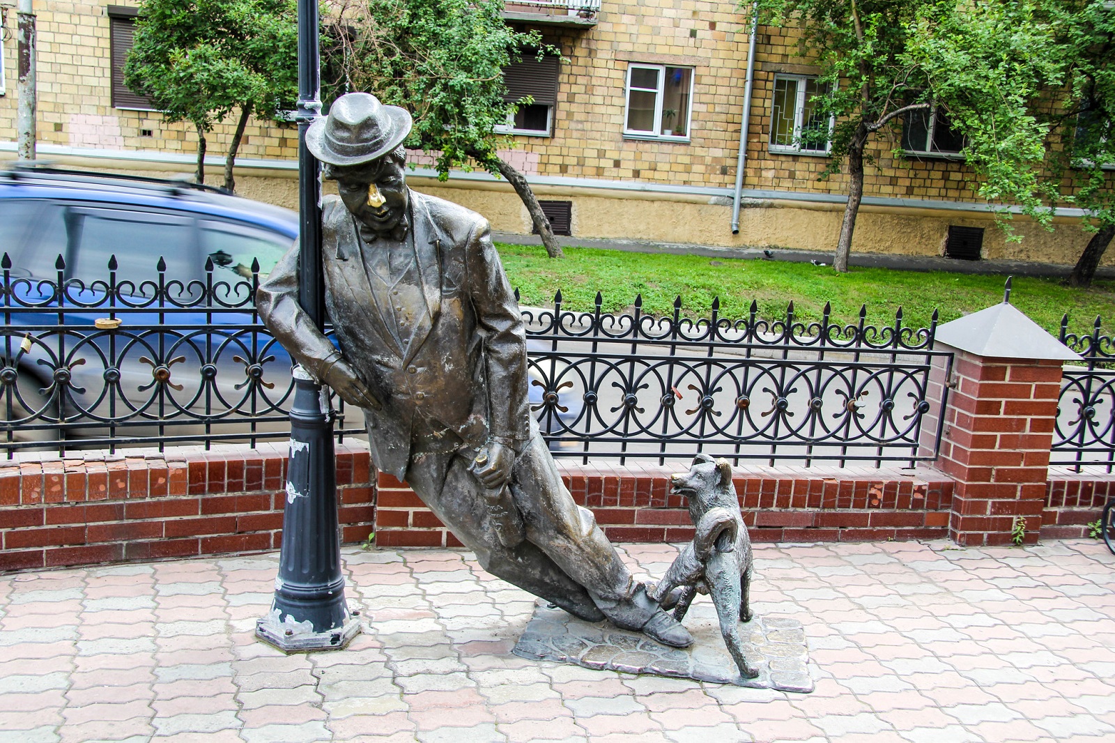 Скульптура “Дядя Вася – пьяница”